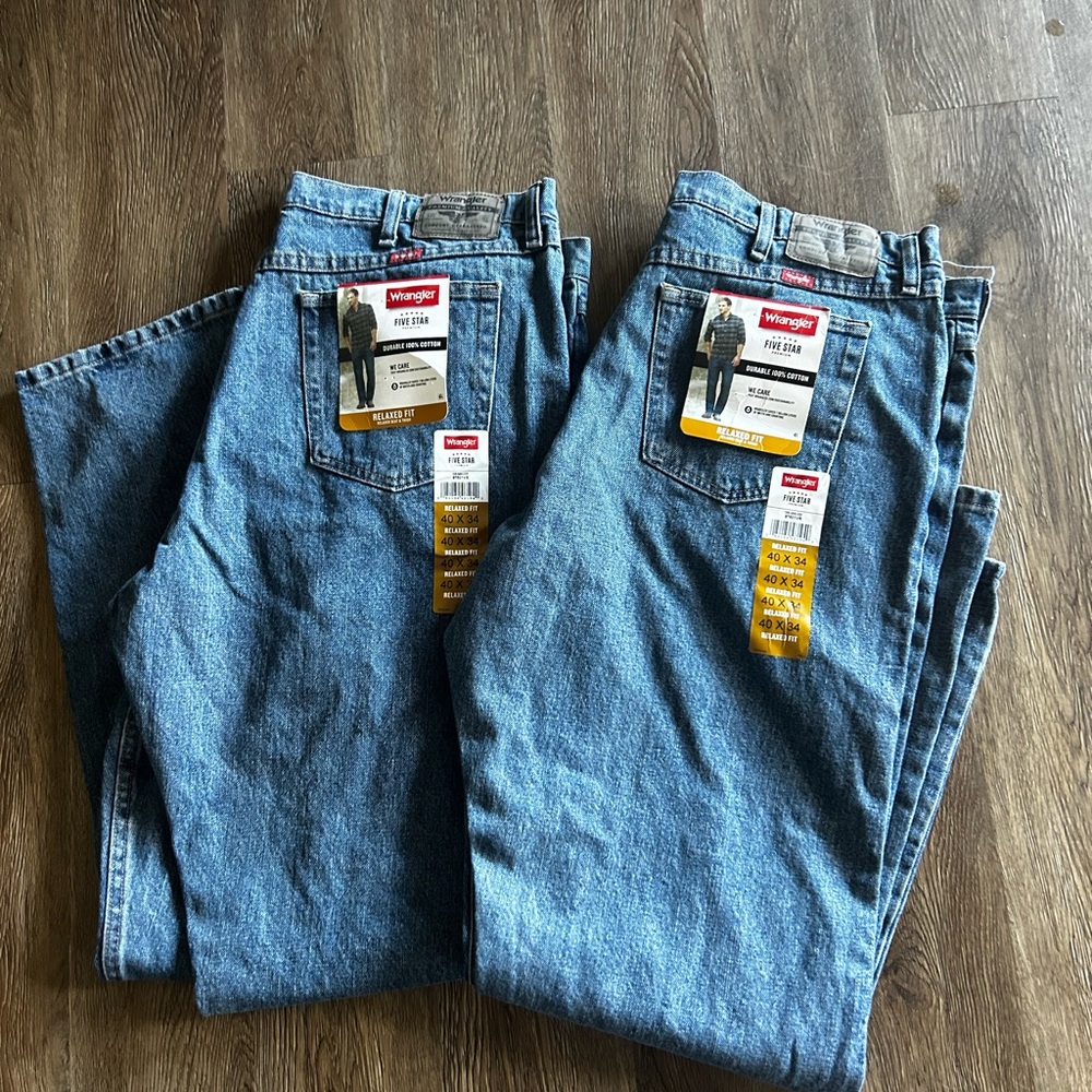 Two pairs Men's five star wrangler jeans